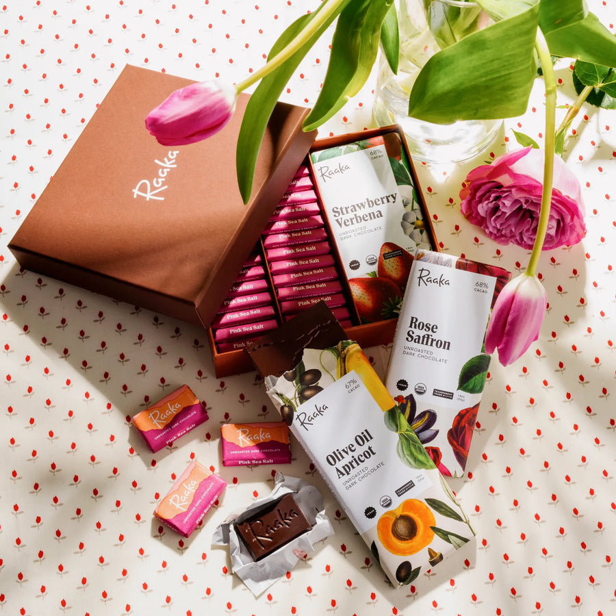 Bites & Bars Signature Gift Box - Tidy Market Box Selection